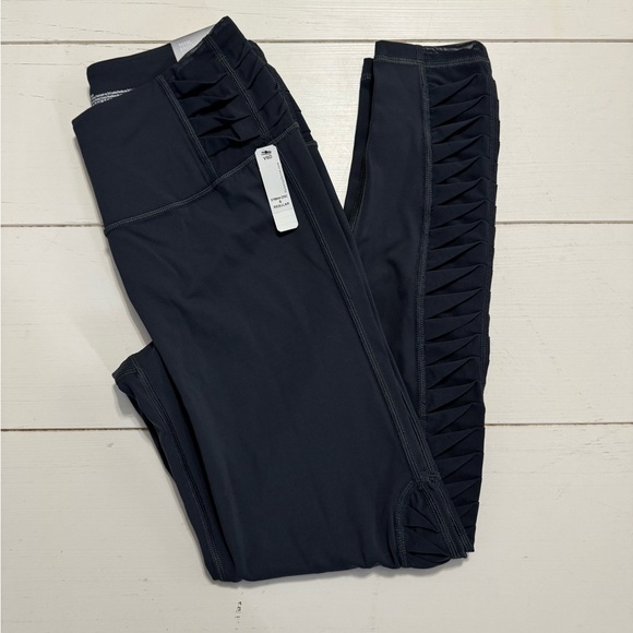 Victorias Secret Sport Total Knockout Tight - Picture 1 of 4
